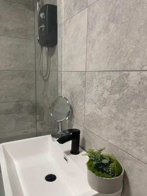 Modern 2 Bedroom City Apartment Glasgow Kültér fotó